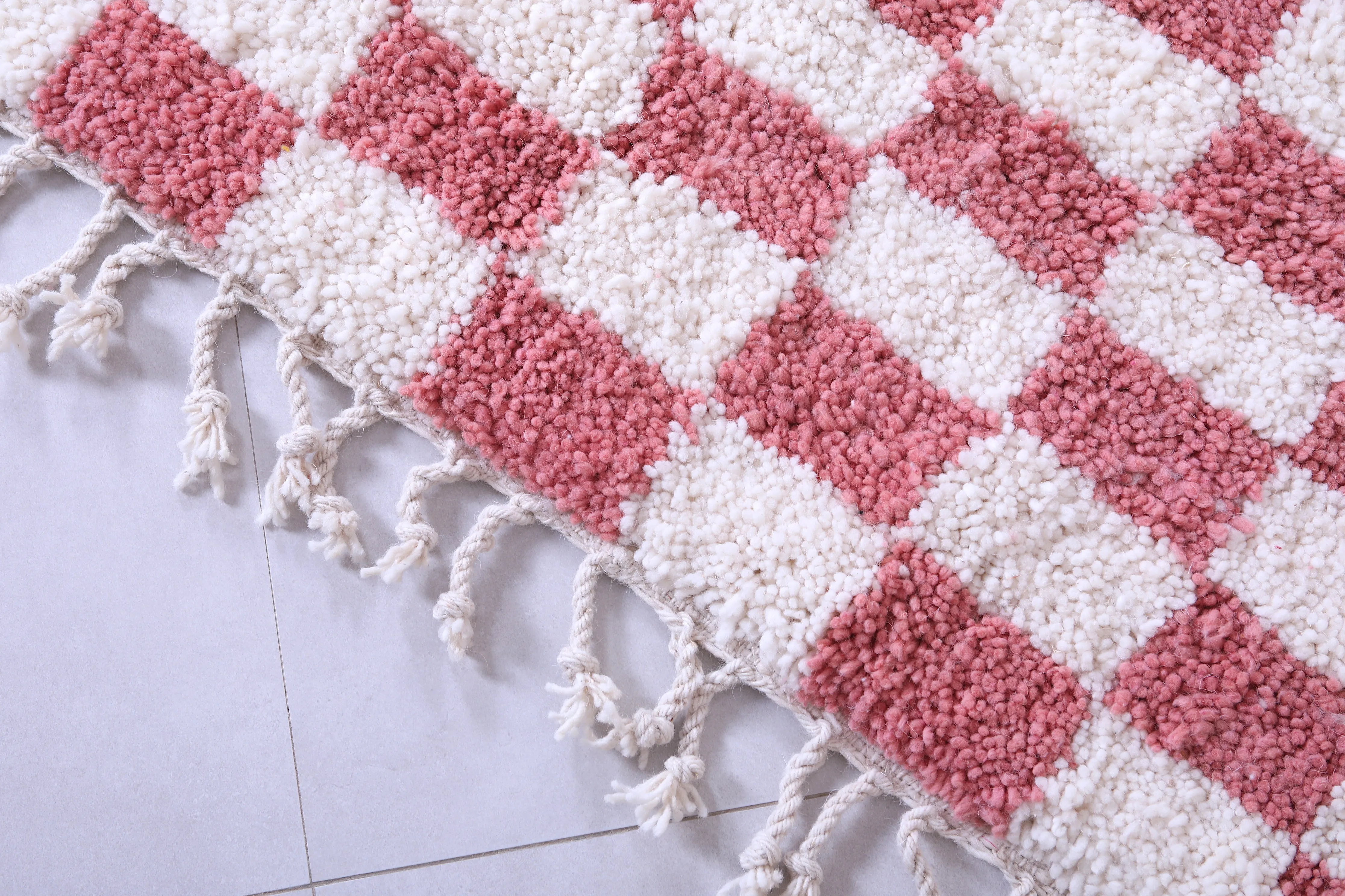 Checkered rug - Handmade Pink and white rug - Moroccan Rug