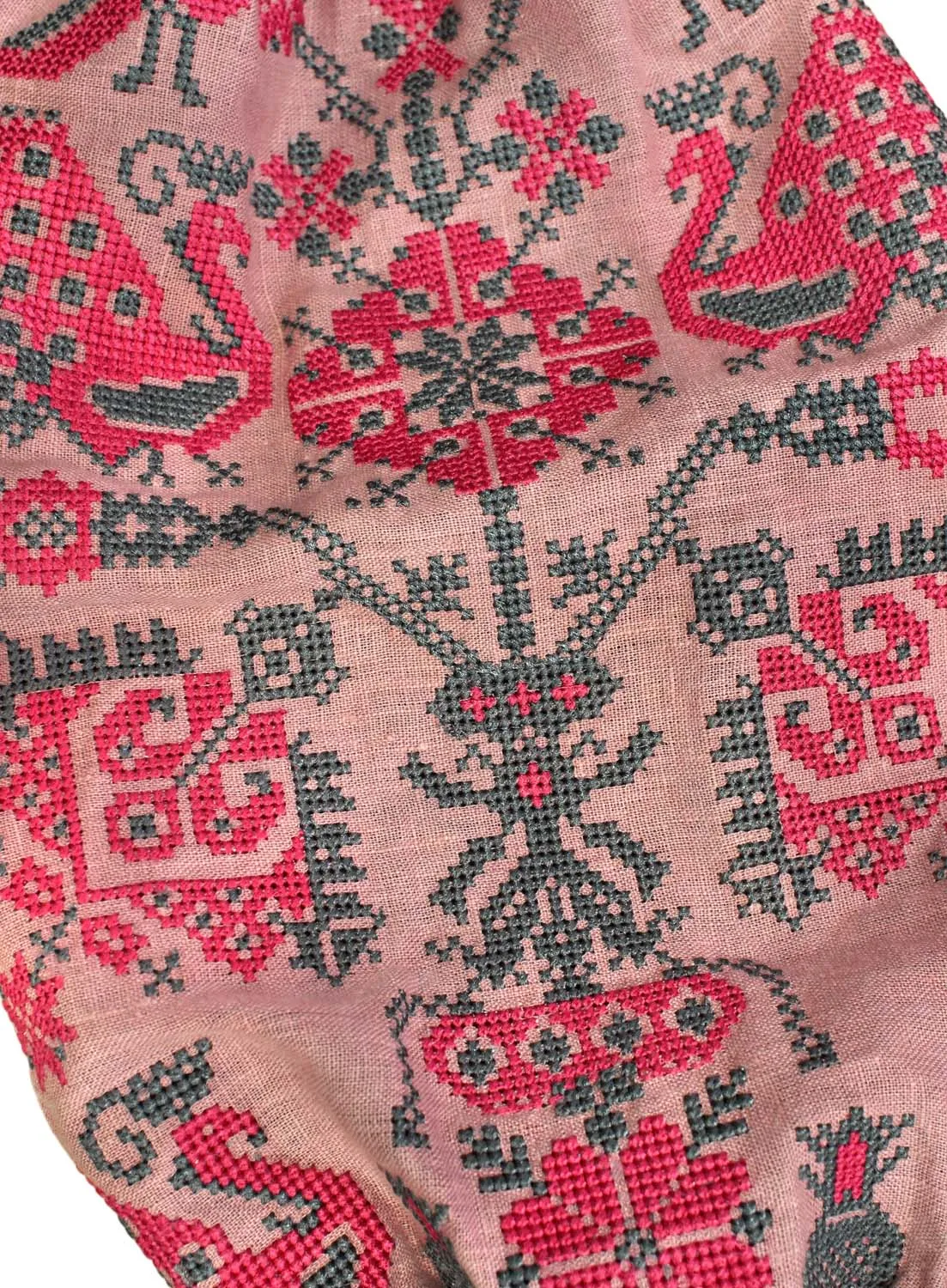 Dusty pink Kaftan in Boho style