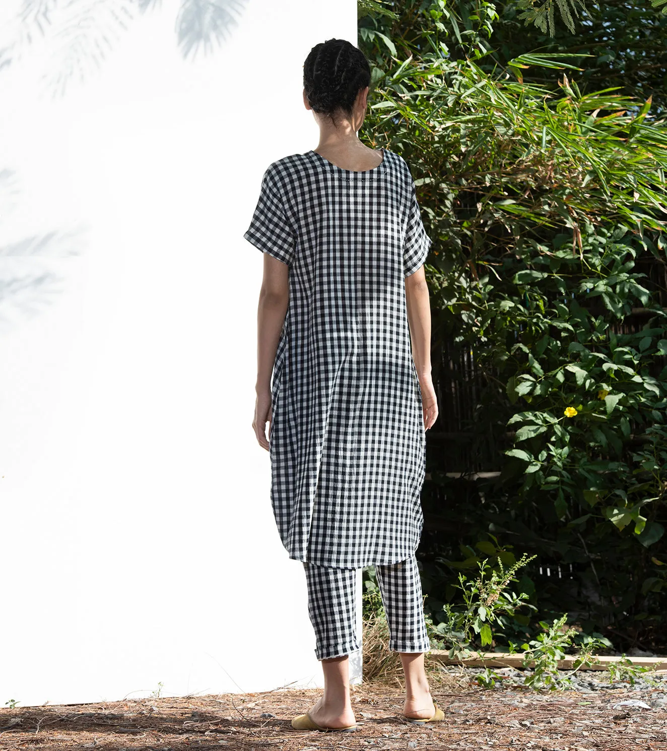 Khara Kapas Hellebore Checkered Tunic & Pants Set