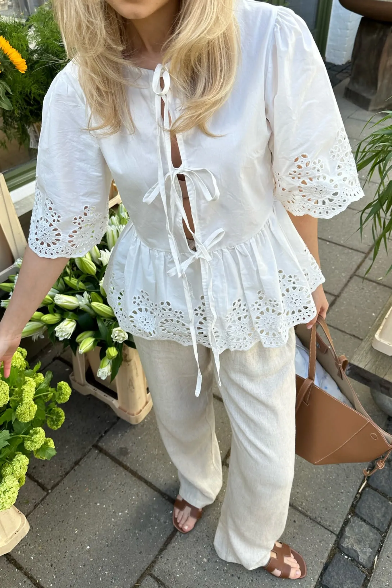 LulaIC Top - Hvid Broderi