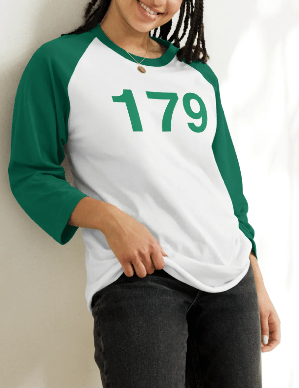 Squid Game: The Challenge Player Raglan Shirt [White/Kelly] - Player 179