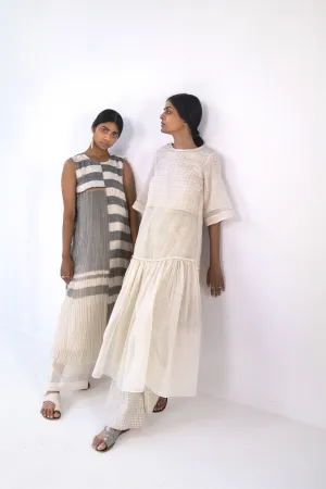 Urvashi Kaur   -   Duality Pants Checkered