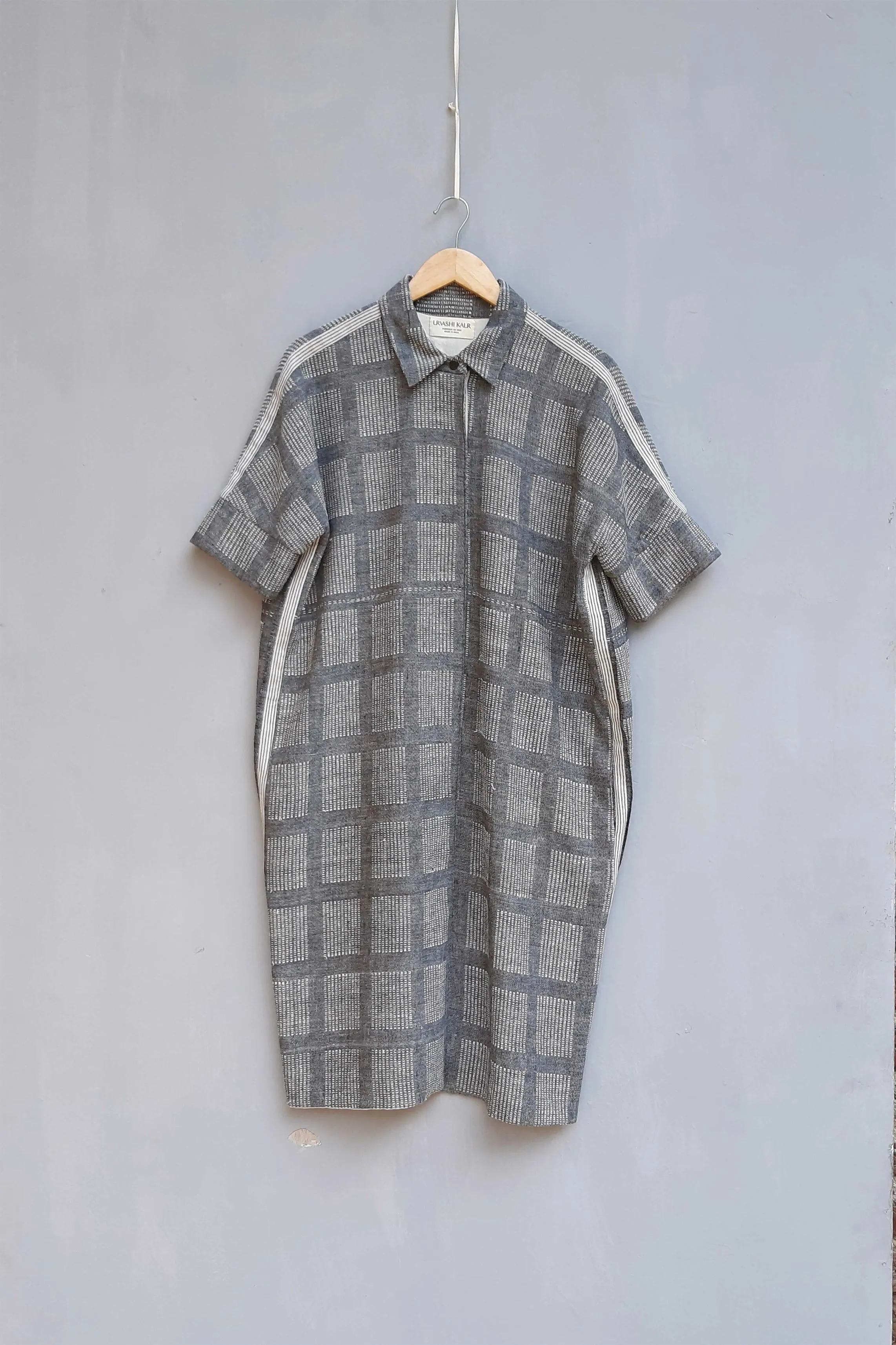 Urvashi Kaur   I   Fukuoka SHIRT WILLOW Hand Spun Cotton slate TESSELLATE- 10