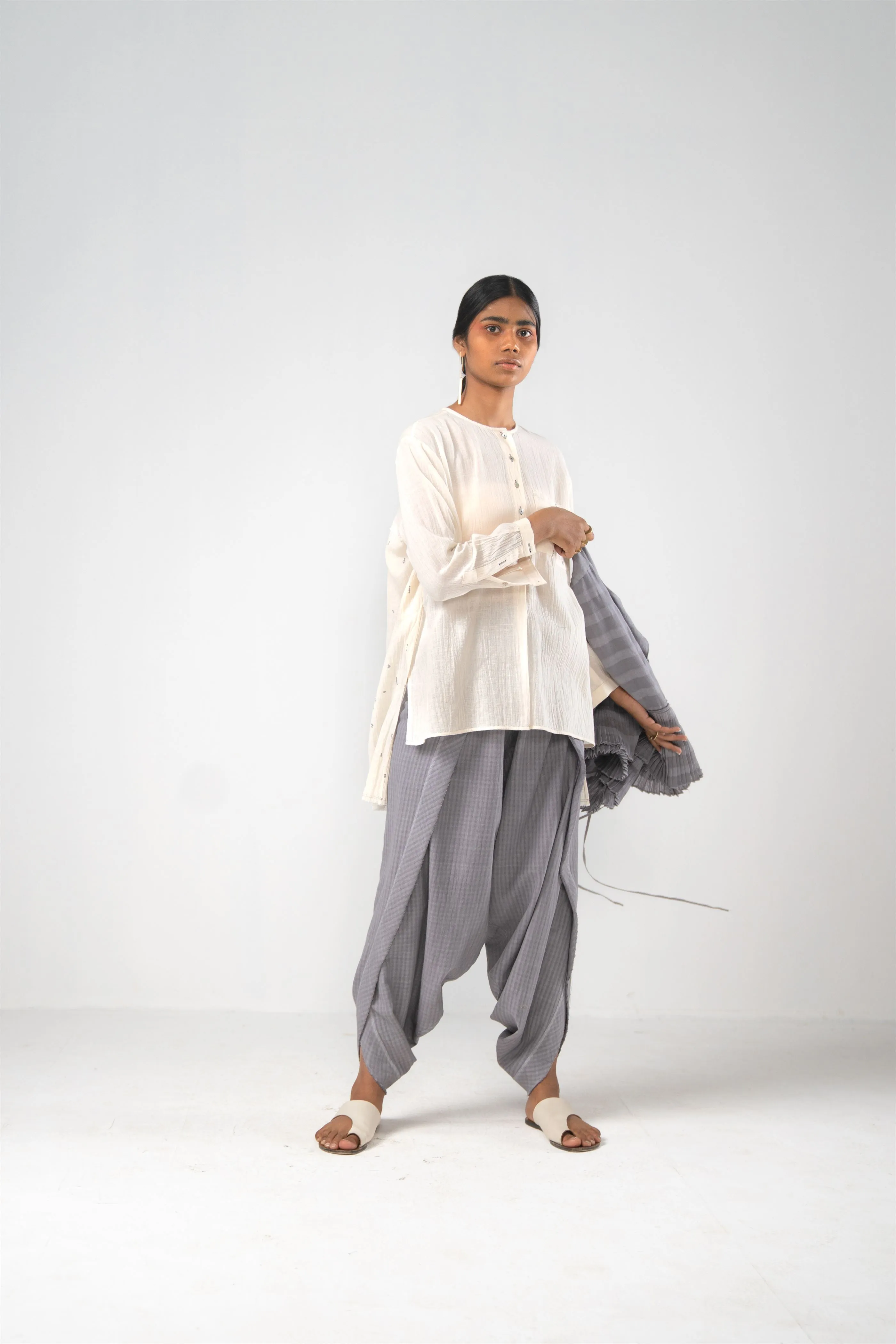 Urvashi Kaur   -   Mare Pants Checkered